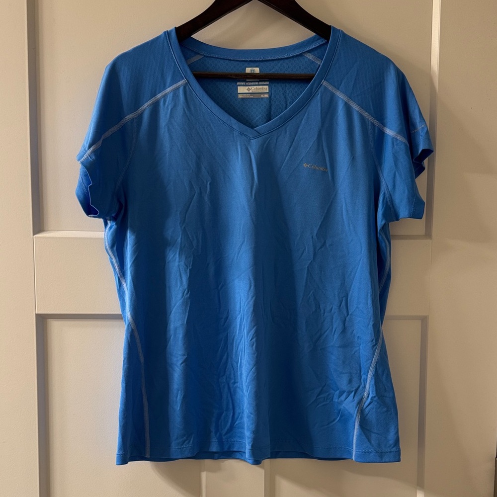 Columbia Women's Bright Blue V-Neck Short Sleeve Tee